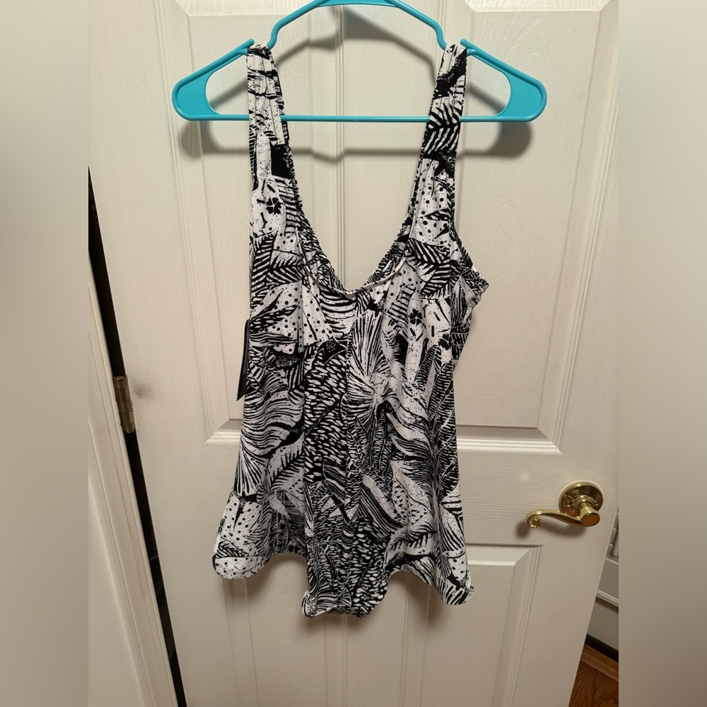 NWT Azul One‎ Piece Printed Minimizer Figure Swimsuit - Picture 4 of 5